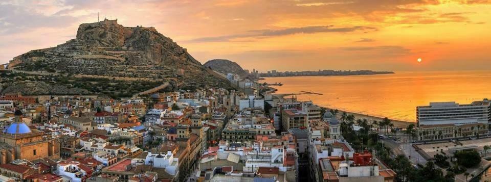 Stunning Sea View Appartement Alicante Buitenkant foto